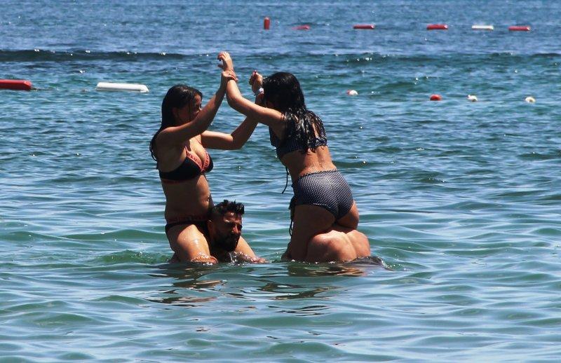 Bodrum plajlarında Bayram yoğunluğu