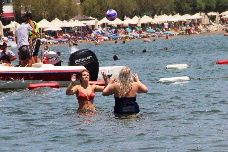 Bodrum plajlarında Bayram yoğunluğu
