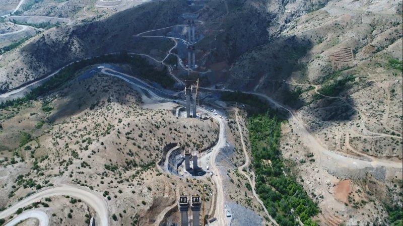 Türkiye’nin en yüksek ayaklı 'Eyiste Viyadüğü' yükseliyor