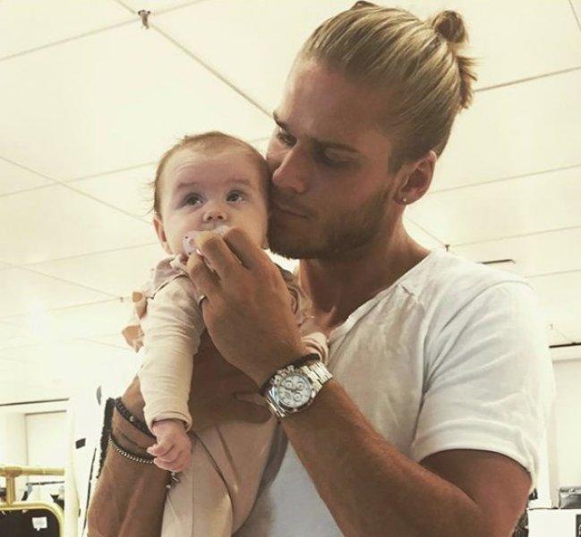 İzlanda Milli Takımı oyuncusu Rurik Gislason'a büyük ilgi 