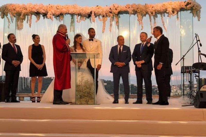 Kaleci Volkan Babacan evlendi 