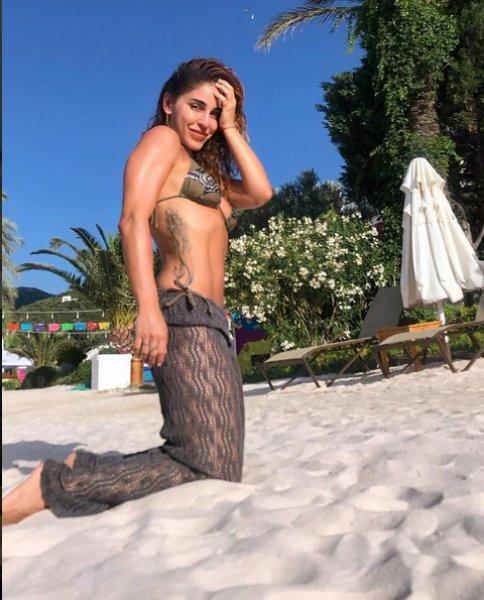 Irmak Ünal'ın Bodrum tatili 