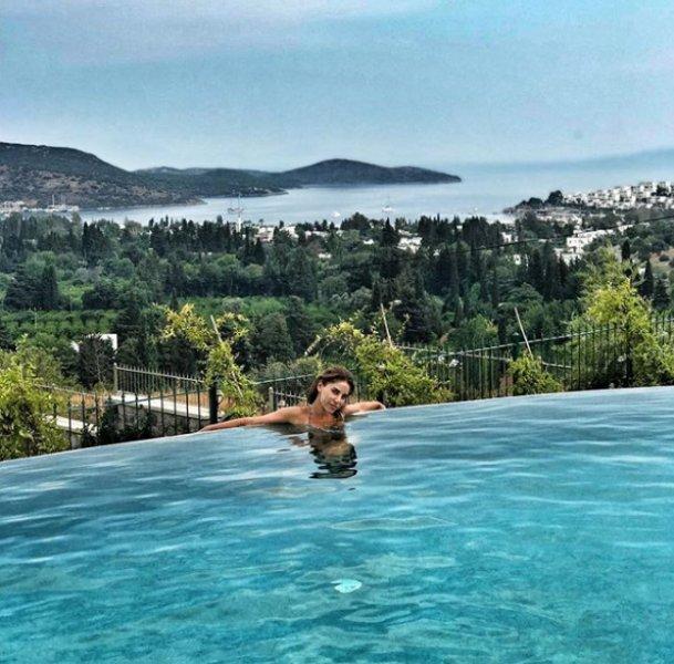 Irmak Ünal'ın Bodrum tatili 