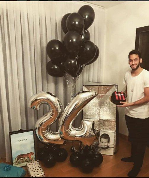 Hakan Çalhanoğlu boşanıyor iddiası 