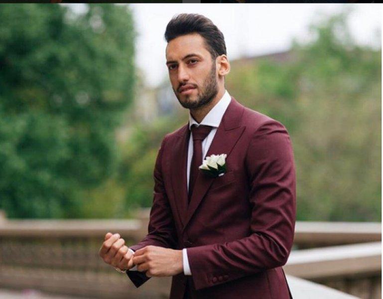Hakan Çalhanoğlu boşanıyor iddiası 