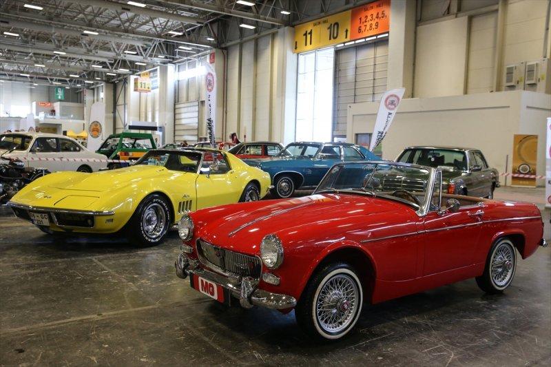  Klasik otomobilciler festivalde buluştu