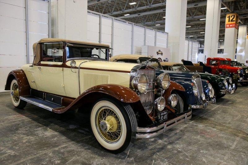  Klasik otomobilciler festivalde buluştu