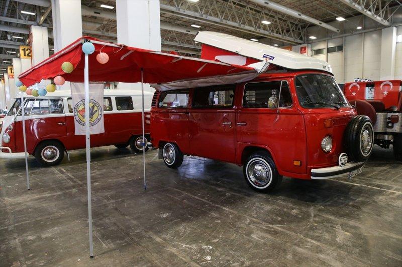  Klasik otomobilciler festivalde buluştu