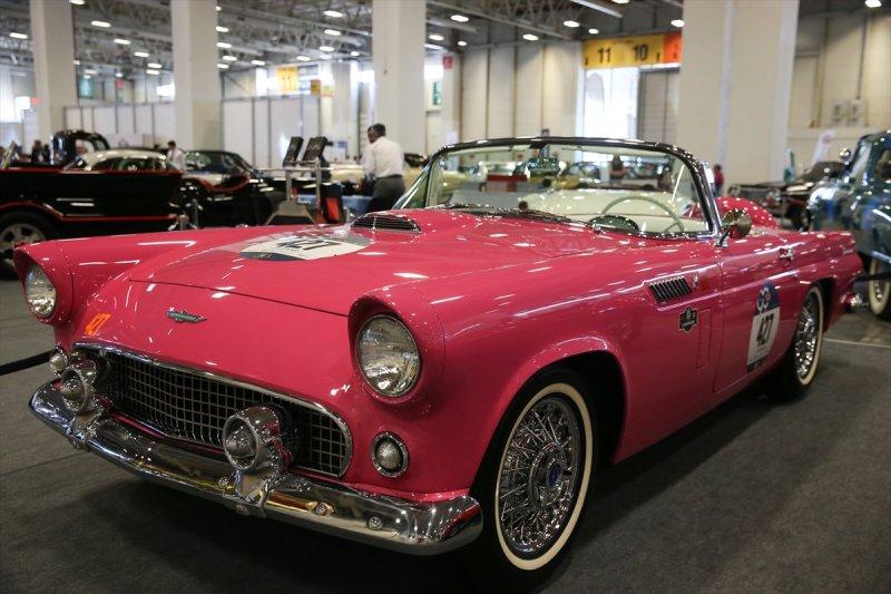  Klasik otomobilciler festivalde buluştu