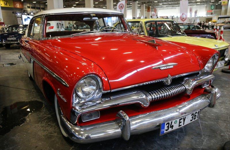  Klasik otomobilciler festivalde buluştu