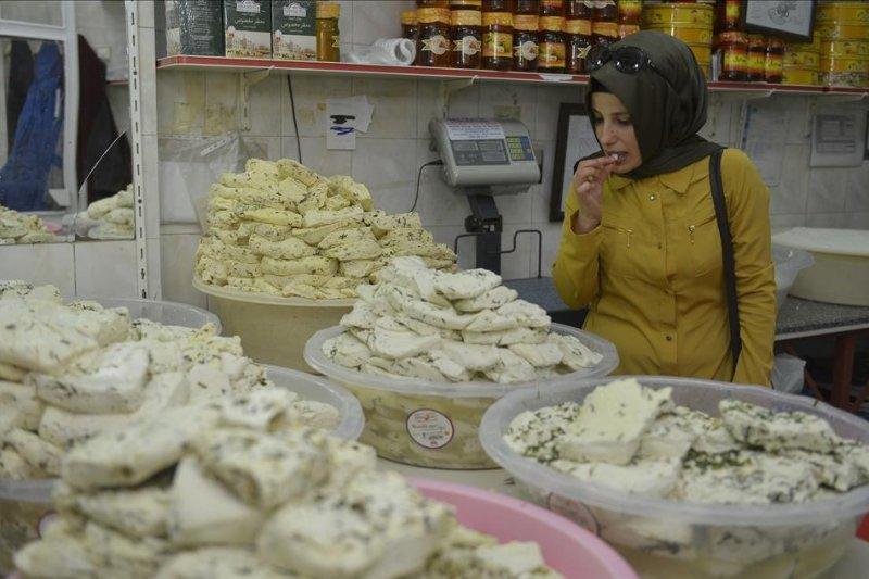 Van otlu peynirinin üretim süreci