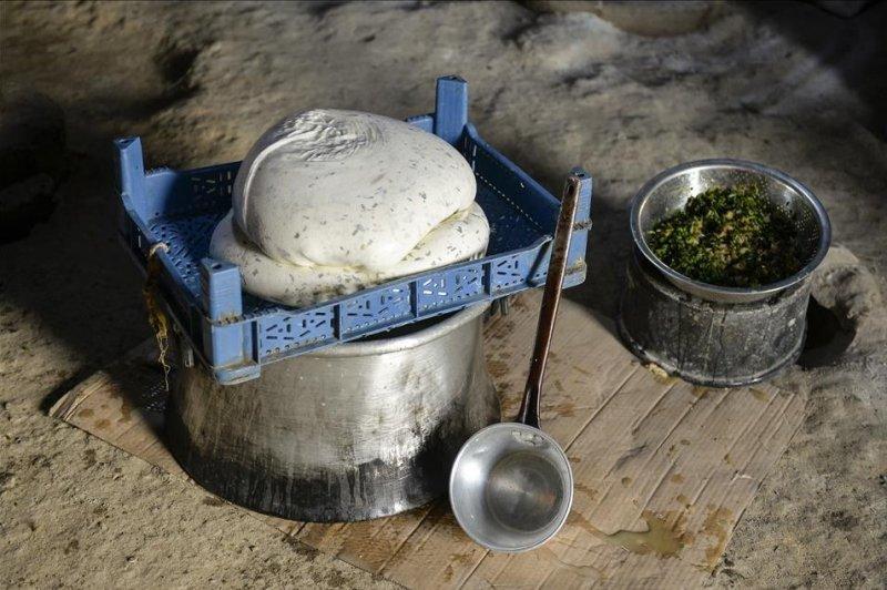 Van otlu peynirinin üretim süreci