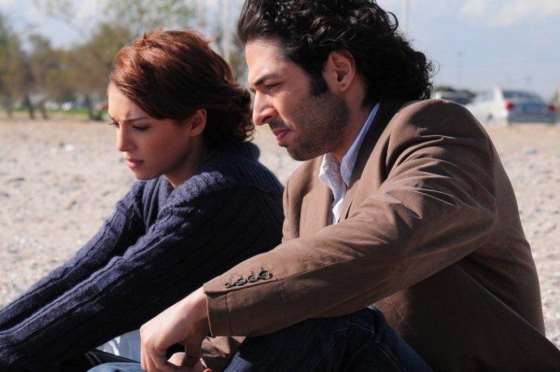 Mert Fırat ve İdil Fırat sözlendi 