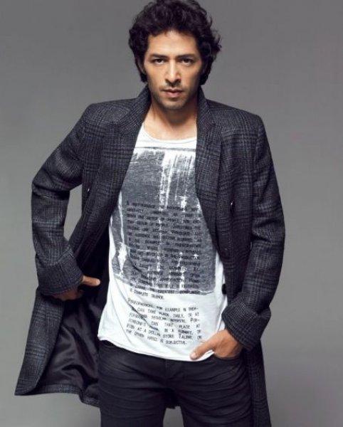 Mert Fırat ve İdil Fırat sözlendi 