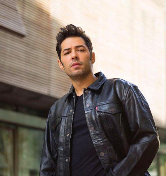 Mert Fırat ve İdil Fırat sözlendi 