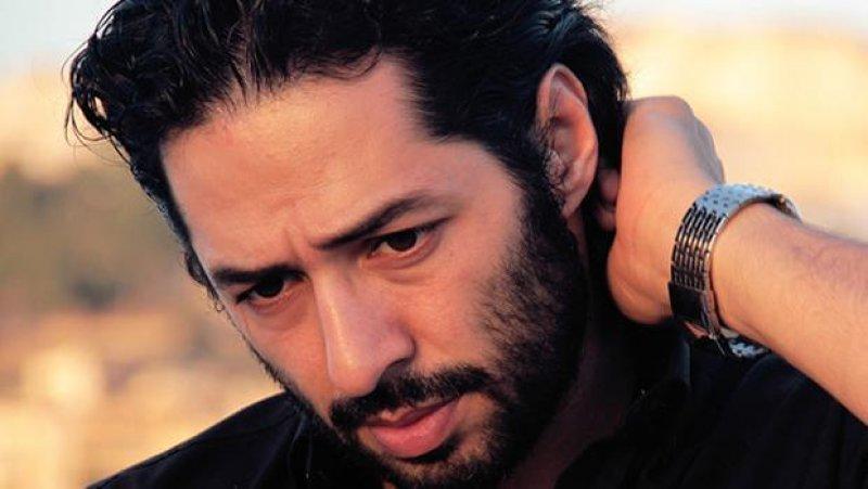 Mert Fırat ve İdil Fırat sözlendi 