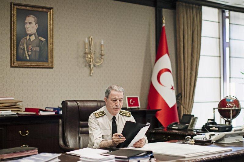 Hulusi Akar Milli Savunma Bakanı