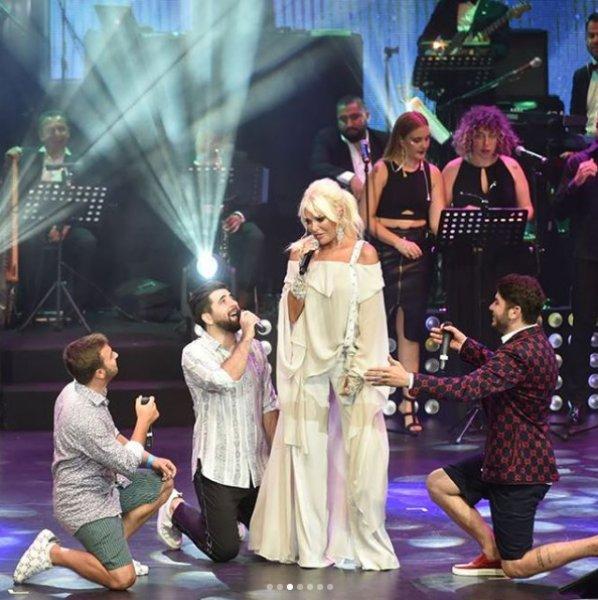 Ajda Pekkan'a Game Of Thrones tahtı - Resim 1
