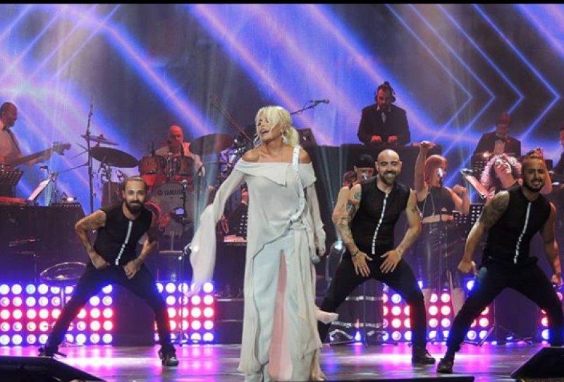 Ajda Pekkan'a Game Of Thrones tahtı - Resim 3