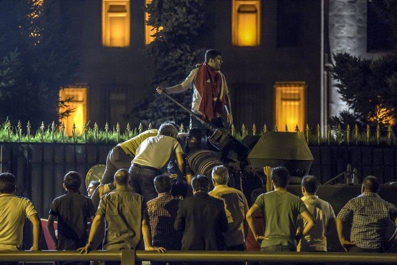 Türkiye'nin en uzun gecesi: Fotoğraflarla 15 Temmuz