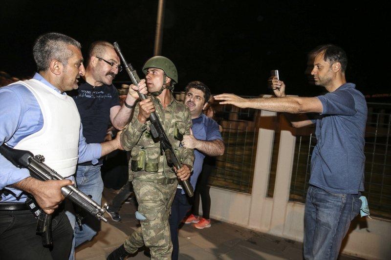 Türkiye'nin en uzun gecesi: Fotoğraflarla 15 Temmuz