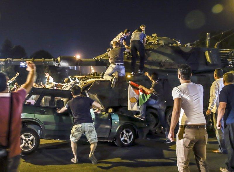 Türkiye'nin en uzun gecesi: Fotoğraflarla 15 Temmuz