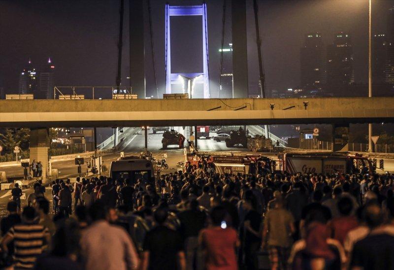 Türkiye'nin en uzun gecesi: Fotoğraflarla 15 Temmuz
