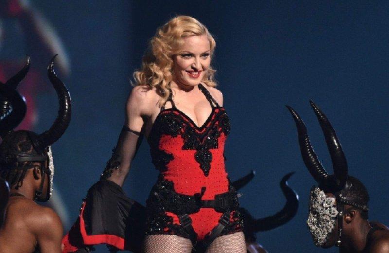 Eski manken Amanda Cazalet'ten Madonna'ya taciz suçlaması