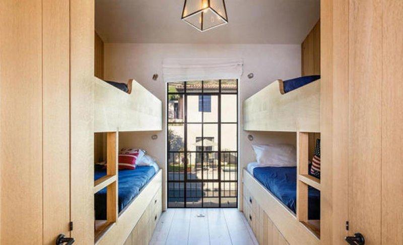 Robbie Williams'ın 20 milyon dolarlık okyanus kıyısındaki yeni evi 