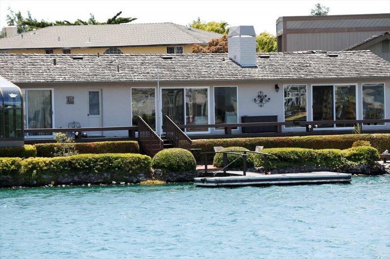 FETÖ'nün para kasası firarilerinin ABD'deki lüks yaşamı