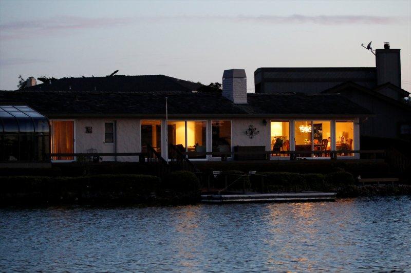 FETÖ'nün para kasası firarilerinin ABD'deki lüks yaşamı