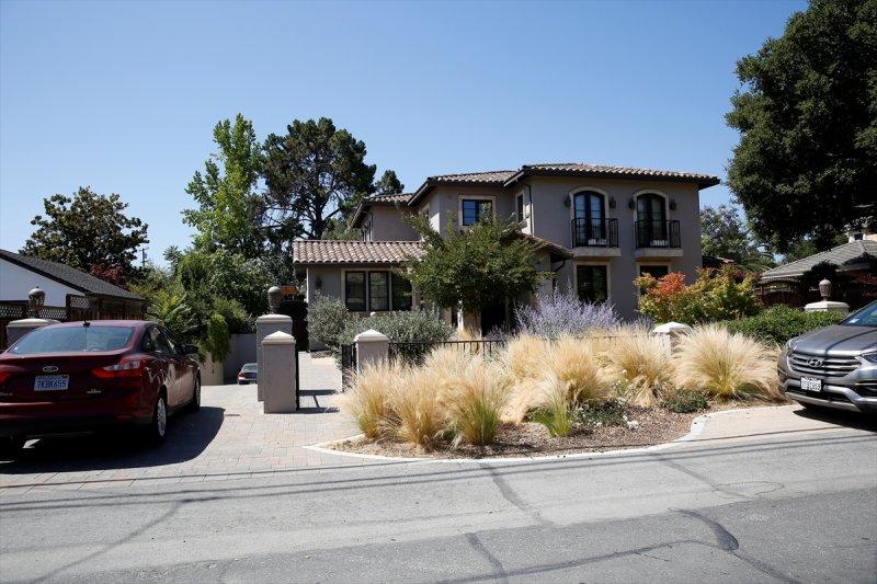 FETÖ'nün para kasası firarilerinin ABD'deki lüks yaşamı