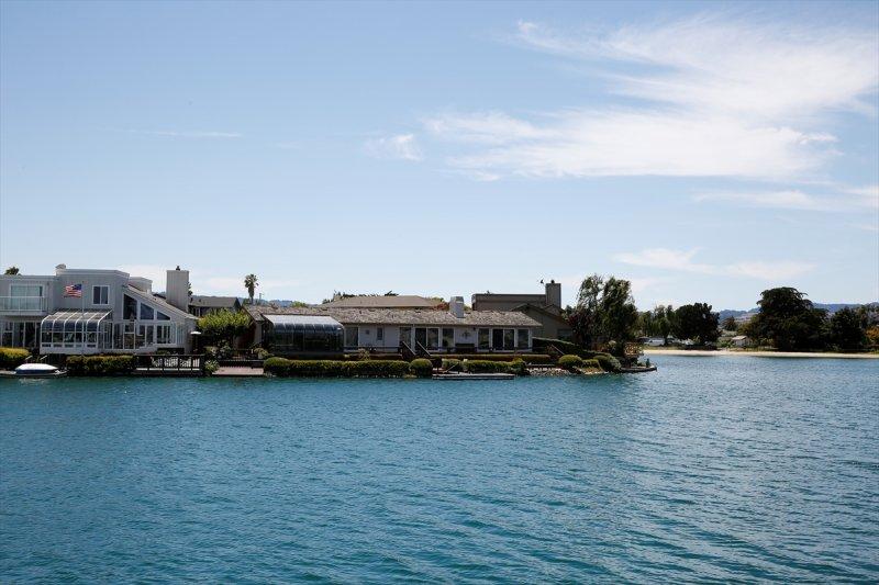 FETÖ'nün para kasası firarilerinin ABD'deki lüks yaşamı