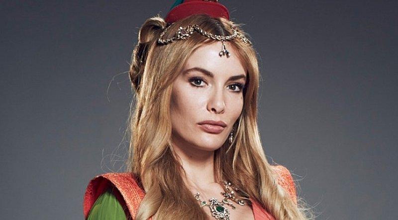 Sosyal medya çetesinin mağduru olan ünlüler konuştu