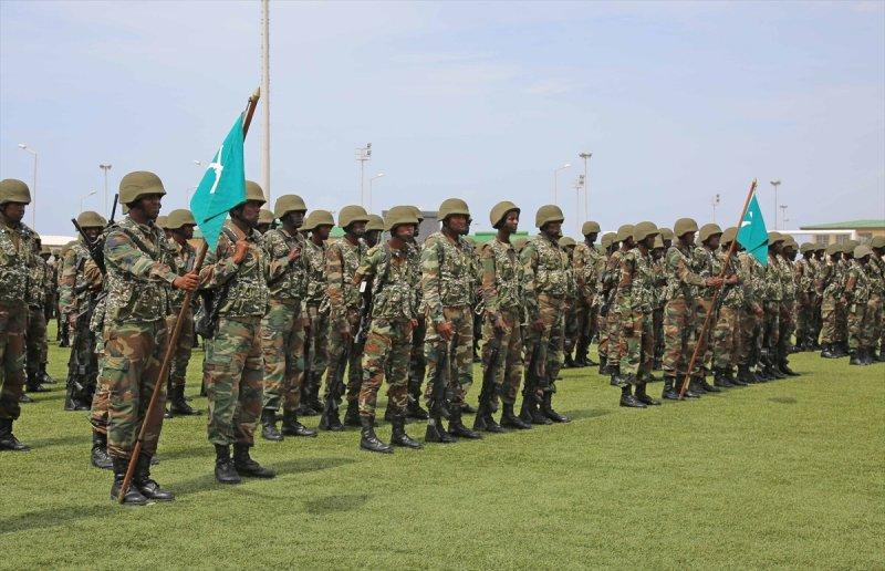Somali Türk Görev Kuvveti Komutanlığı'nda mezuniyet heyecanı