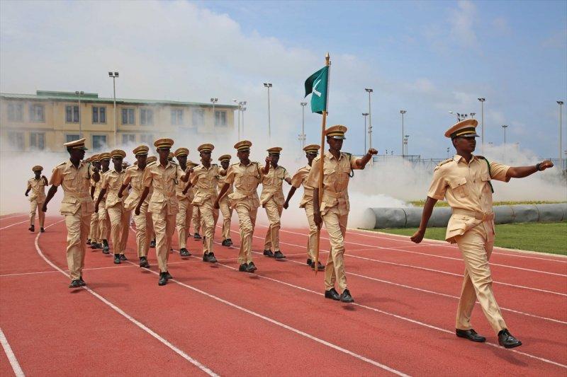 Somali Türk Görev Kuvveti Komutanlığı'nda mezuniyet heyecanı