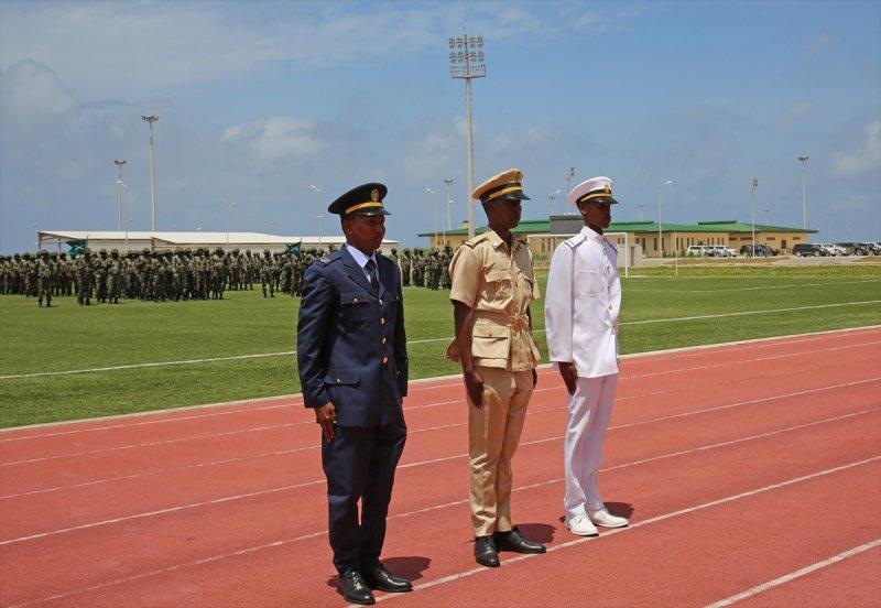 Somali Türk Görev Kuvveti Komutanlığı'nda mezuniyet heyecanı