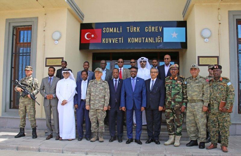 Somali Türk Görev Kuvveti Komutanlığı'nda mezuniyet heyecanı
