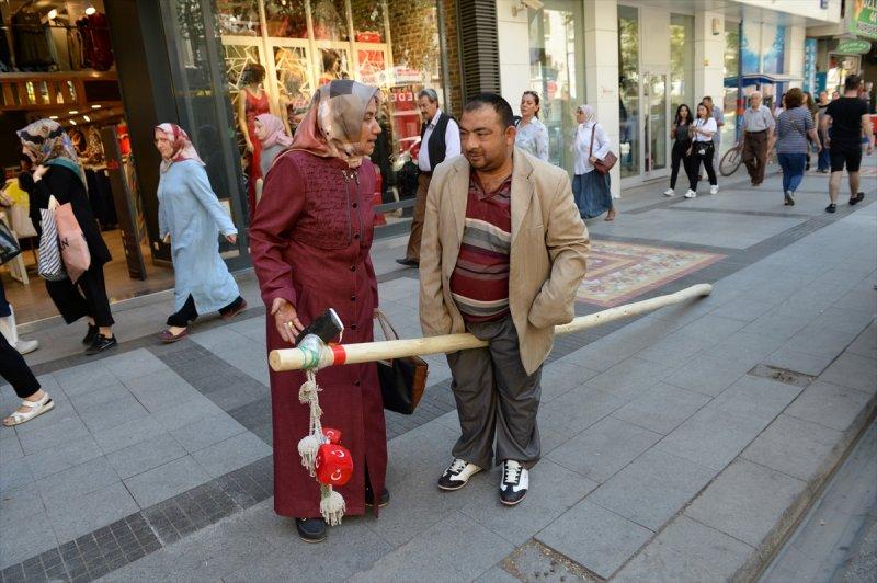 Malatya'nın sevilen ismi "Mercedes Kadir"