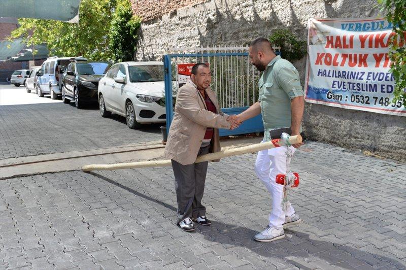Malatya'nın sevilen ismi "Mercedes Kadir"