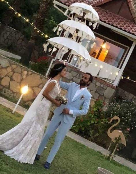 Erkan Kolçak Köstendil ve Cansu Tosun evlendi
