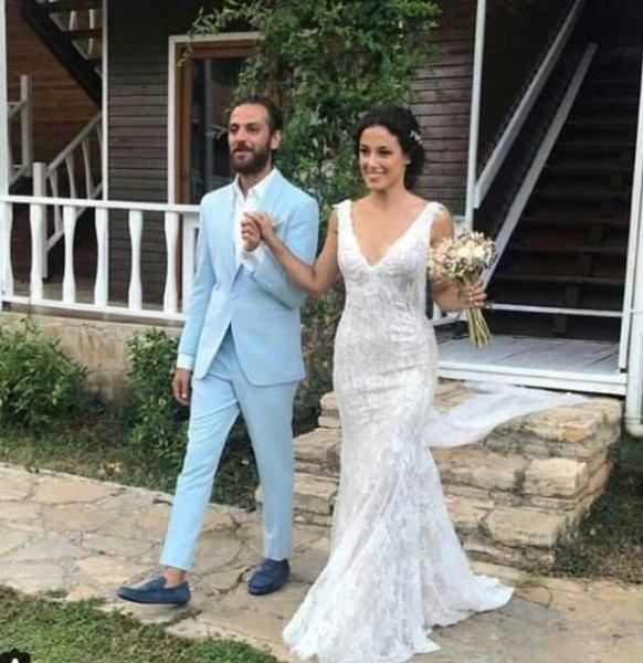 Erkan Kolçak Köstendil ve Cansu Tosun evlendi