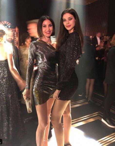 Defne Samyeli'den bikinili paylaşım