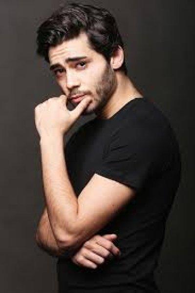 Berkay Hardal ile Hira Koyuncuoğlu ayrıldı 