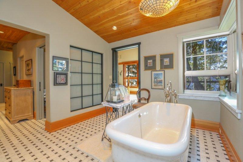 Ünlü talk show sunucusu Oprah Winfrey'in muhteşem evi  