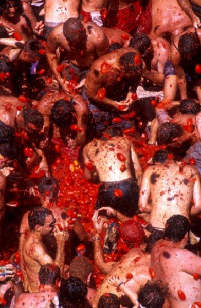 Domates Festivali bu yıl da renkli görüntülere sahne oldu