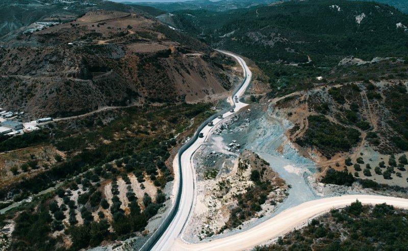 İdlib sınırına askeri sevkiyat sürüyor
