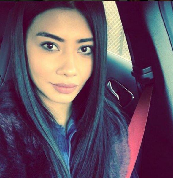 Eski model Ayşenur Özkan unutulma hakkı istedi