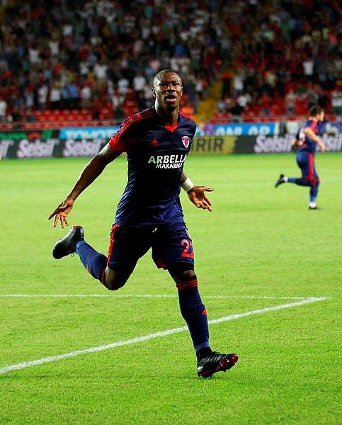 Avrupa'da kulüpsüz kalan futbolcular