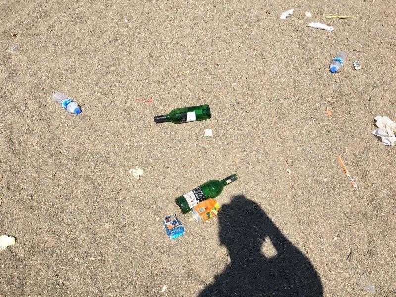 Zeytinli Rock Festivali'nin ardından kalan çöpler